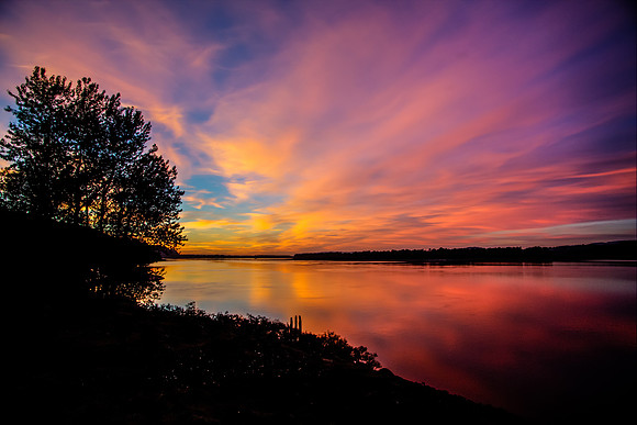 Spectacular Sunset over the Columbia River