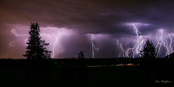 Lightning Composite 20x10 print